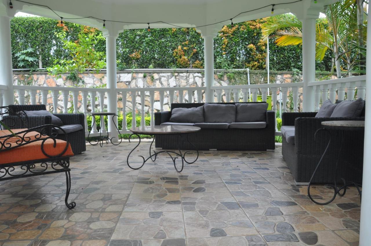 Home Bliss Hotel- Fort Portal Uganda Exterior foto
