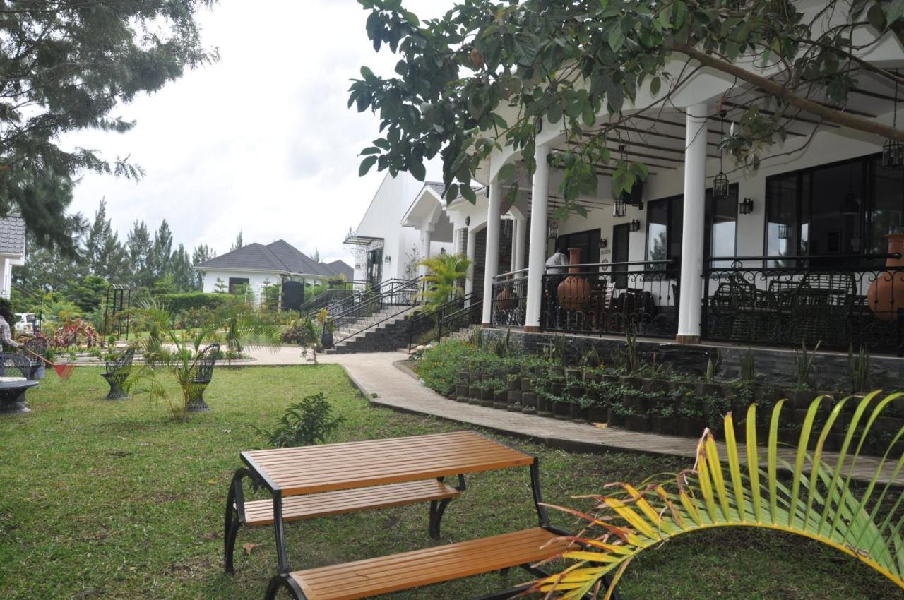 Home Bliss Hotel- Fort Portal Uganda Exterior foto